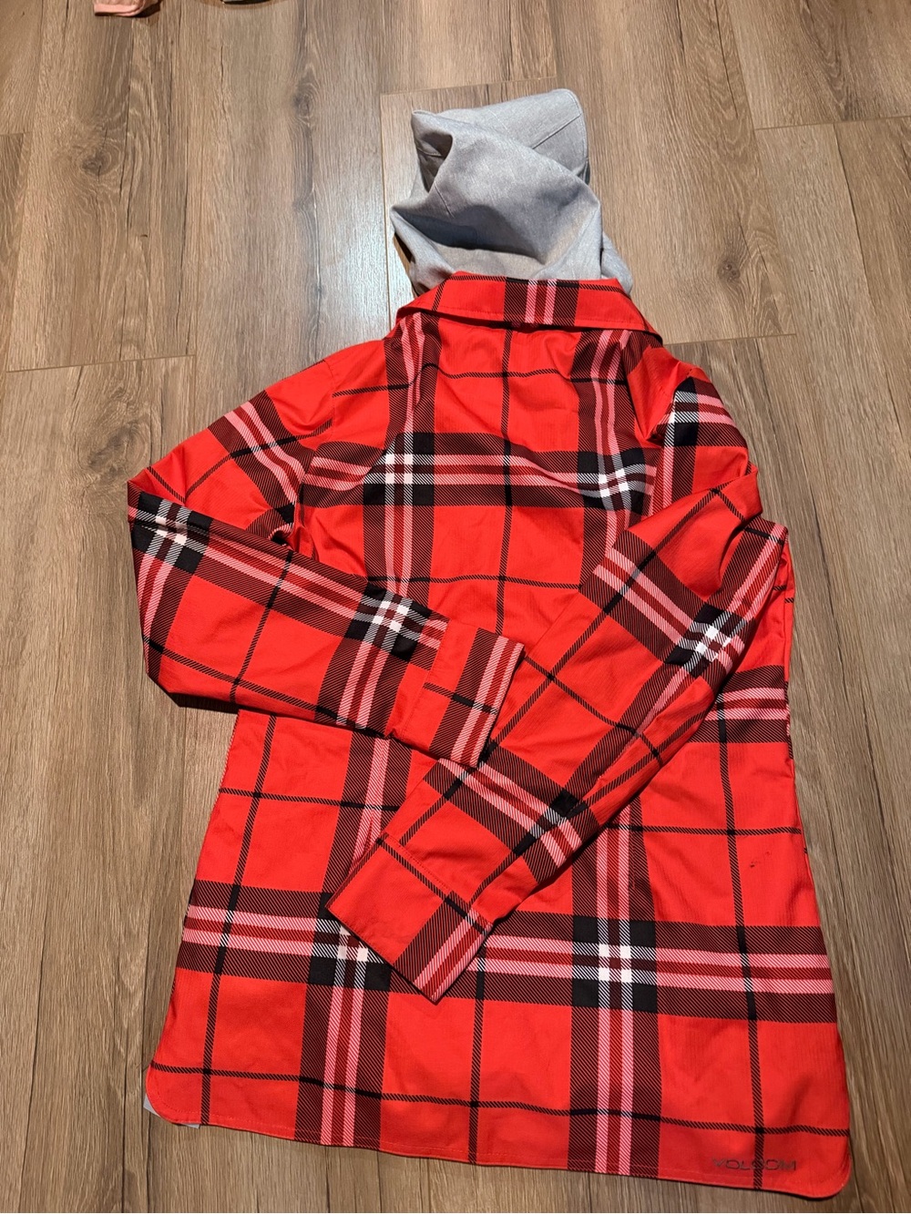 Volcom King 2L Shell Jacket Ski Snow Snowboard Winter NEW Zumiez Red Plaid Men’s - Picture 5 of 9